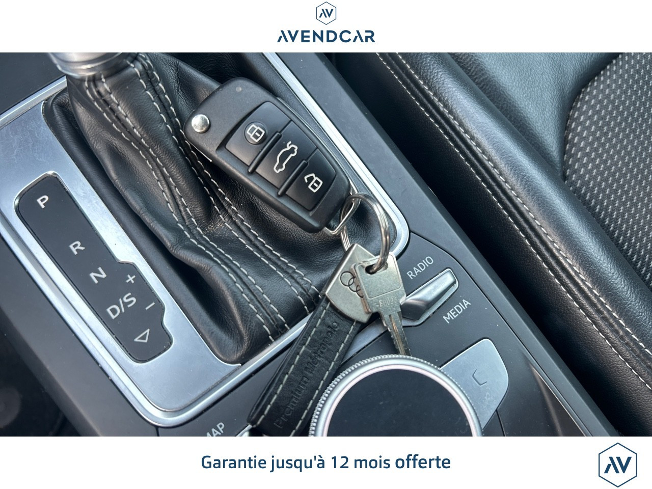 
                                                Voiture
                                                 Q2 1.5 35 TFSI COD 150 S-LINE S-TRONIC BVA Midnight series