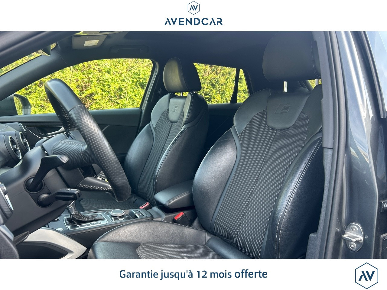 
                                                Voiture
                                                 Q2 1.5 35 TFSI COD 150 S-LINE S-TRONIC BVA Midnight series