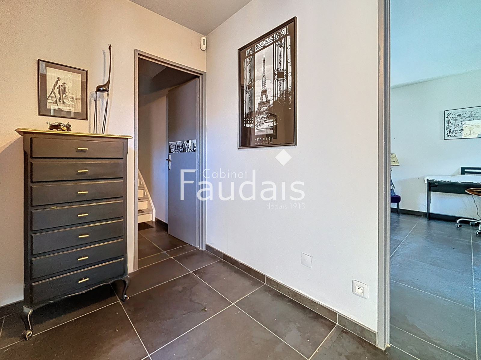 
                                                Vente
                                                 QUARTIER CALME - PROCHE BOURG TOUS COMMERCES