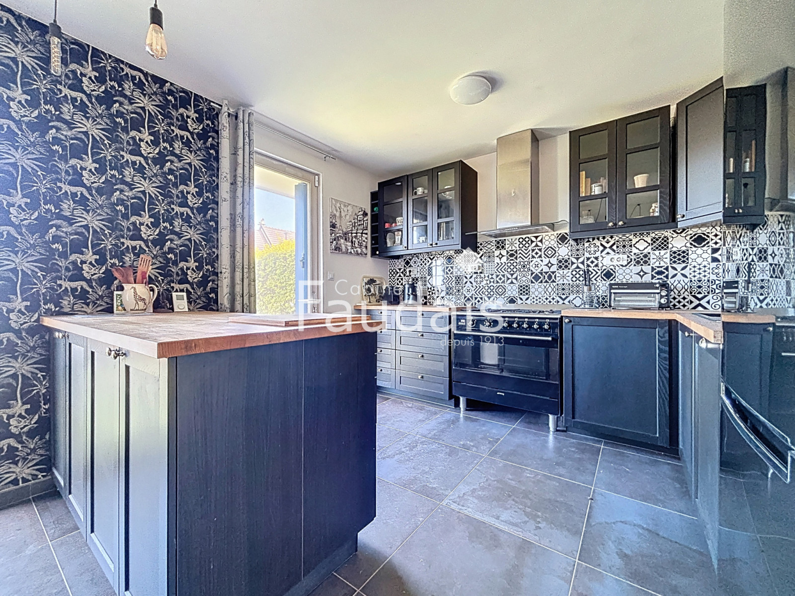 
                                                Vente
                                                 QUARTIER CALME - PROCHE BOURG TOUS COMMERCES