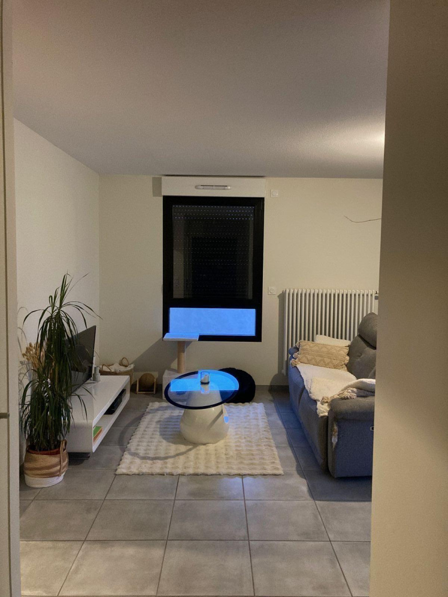 
                                                Location
                                                 Quartier calme T3 dans petite résidence de 2022