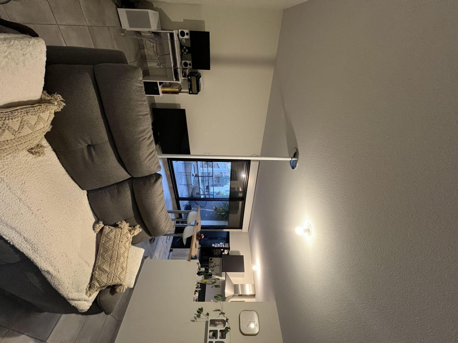 
                                                Location
                                                 Quartier calme T3 dans petite résidence de 2022
