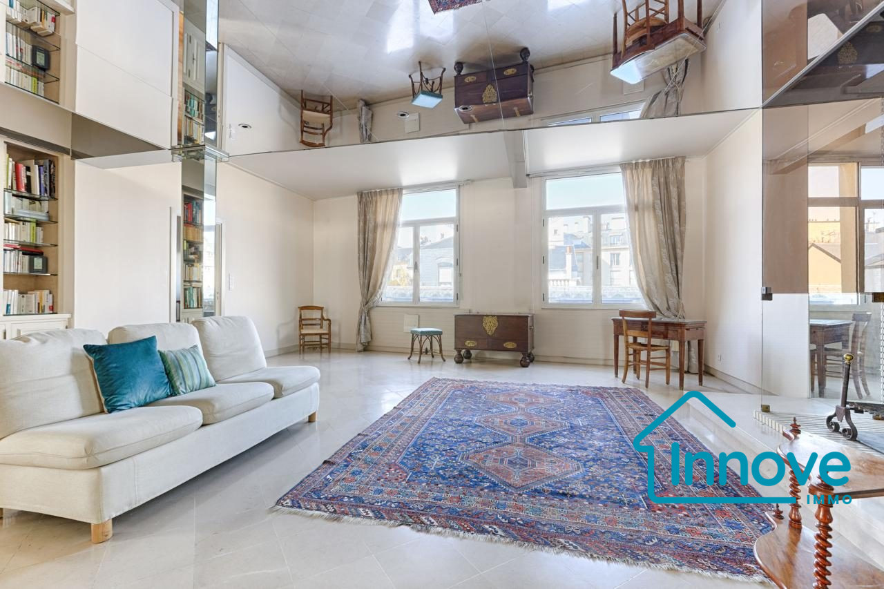 
                                                Vente
                                                 Quartier des Prés-Notre Dame bel appartement lumineux