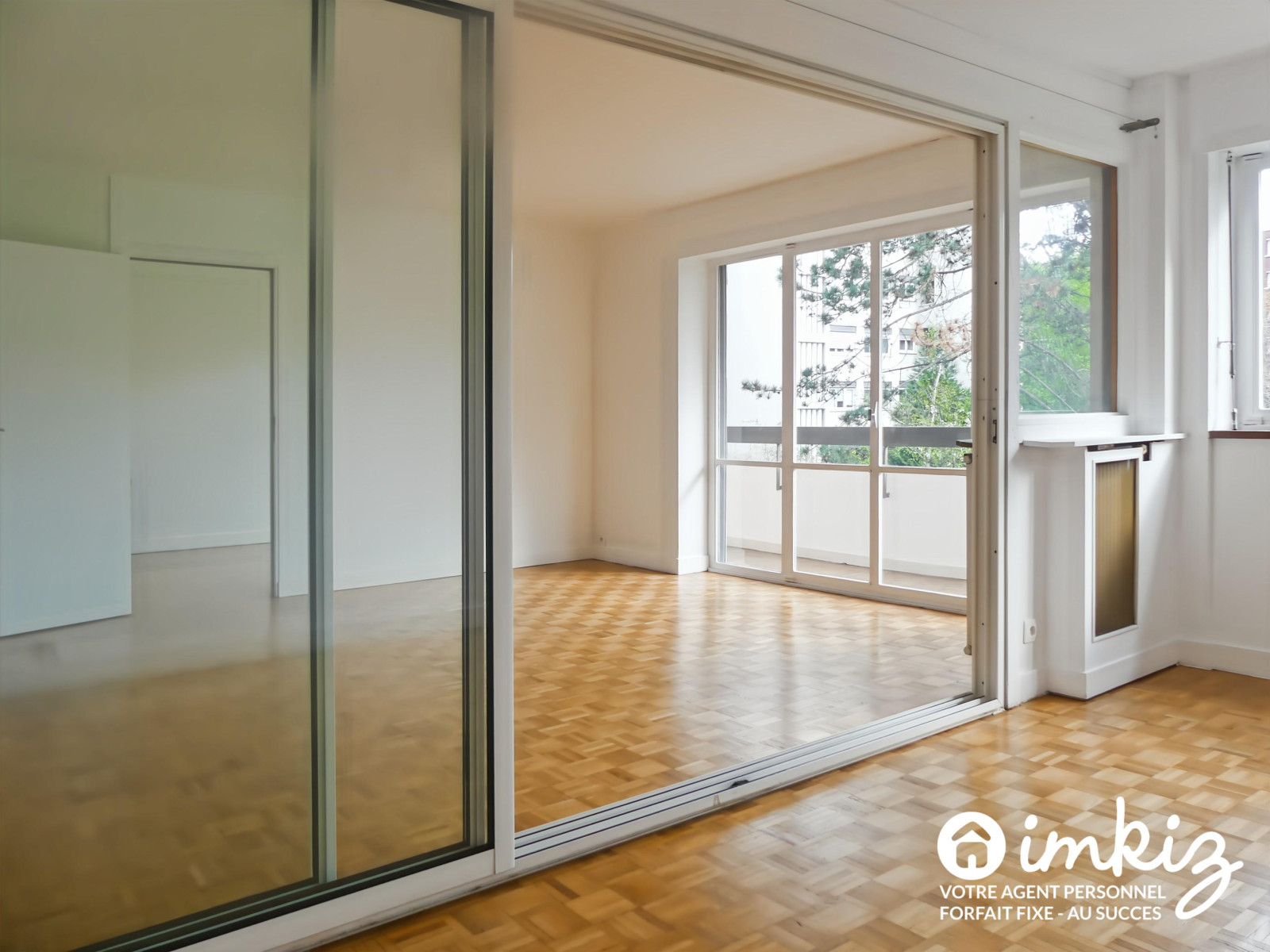 
                                                Vente
                                                 Quartier Petit Ivry - Résidence privée - 5p Balcon