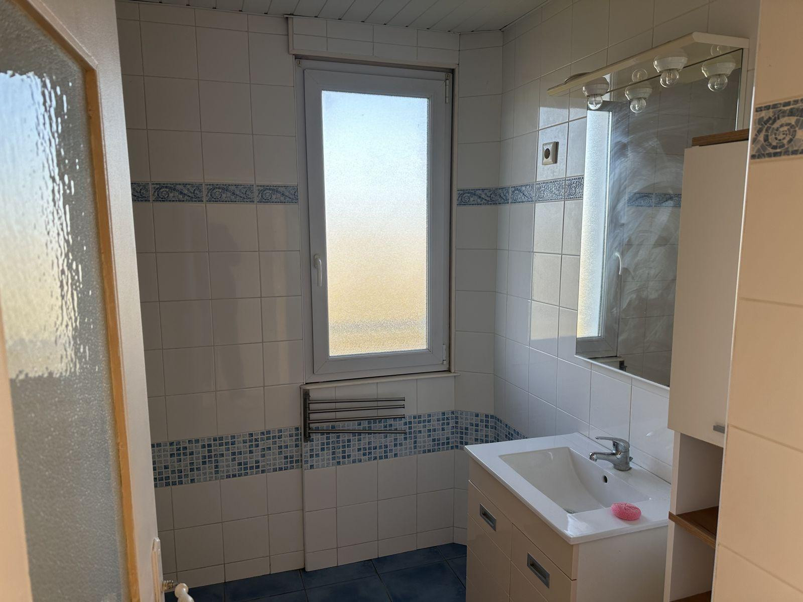 
                                                Location
                                                 Quartier tranquille
