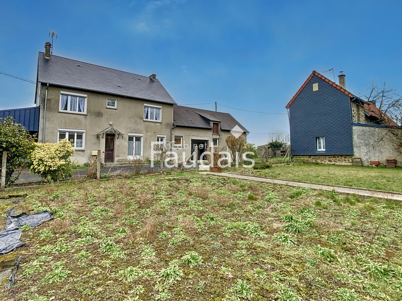 
                                                Vente
                                                 QUIBOU, Deux maisons de 121m2 et 62m2