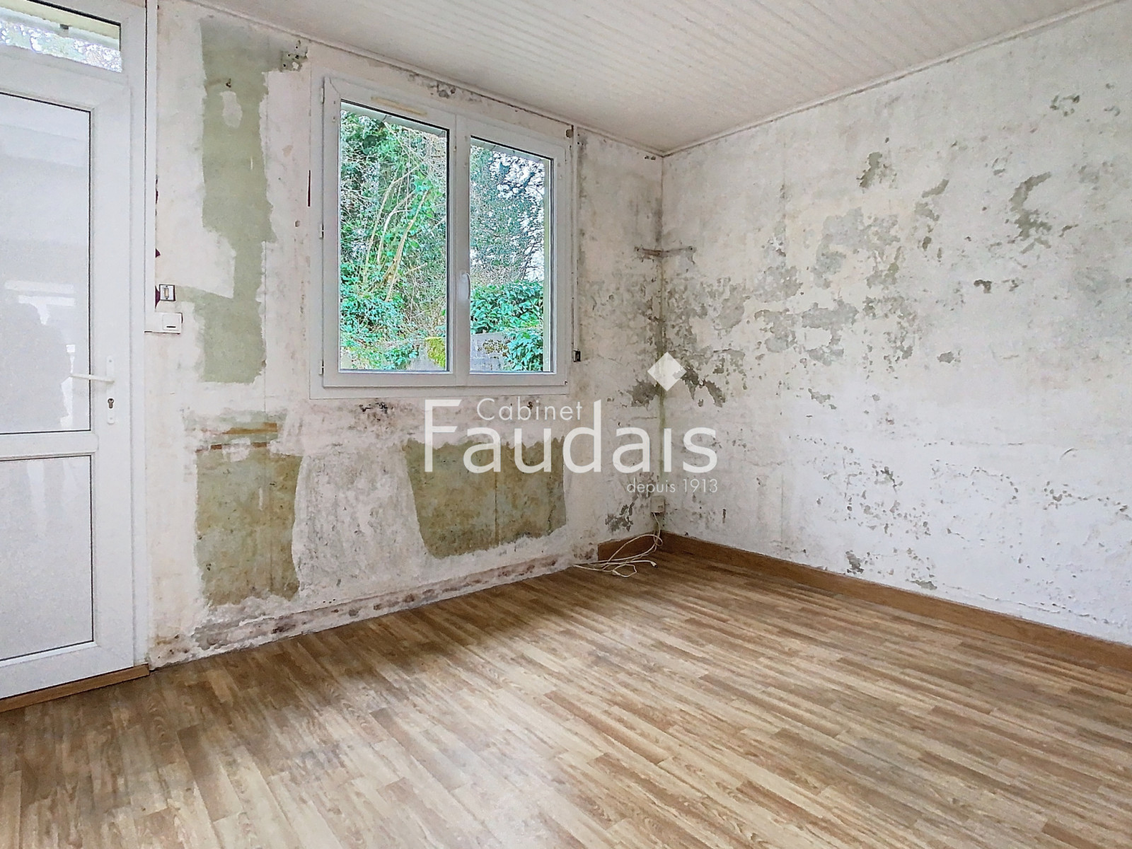 
                                                Vente
                                                 QUIBOU, Deux maisons de 121m2 et 62m2