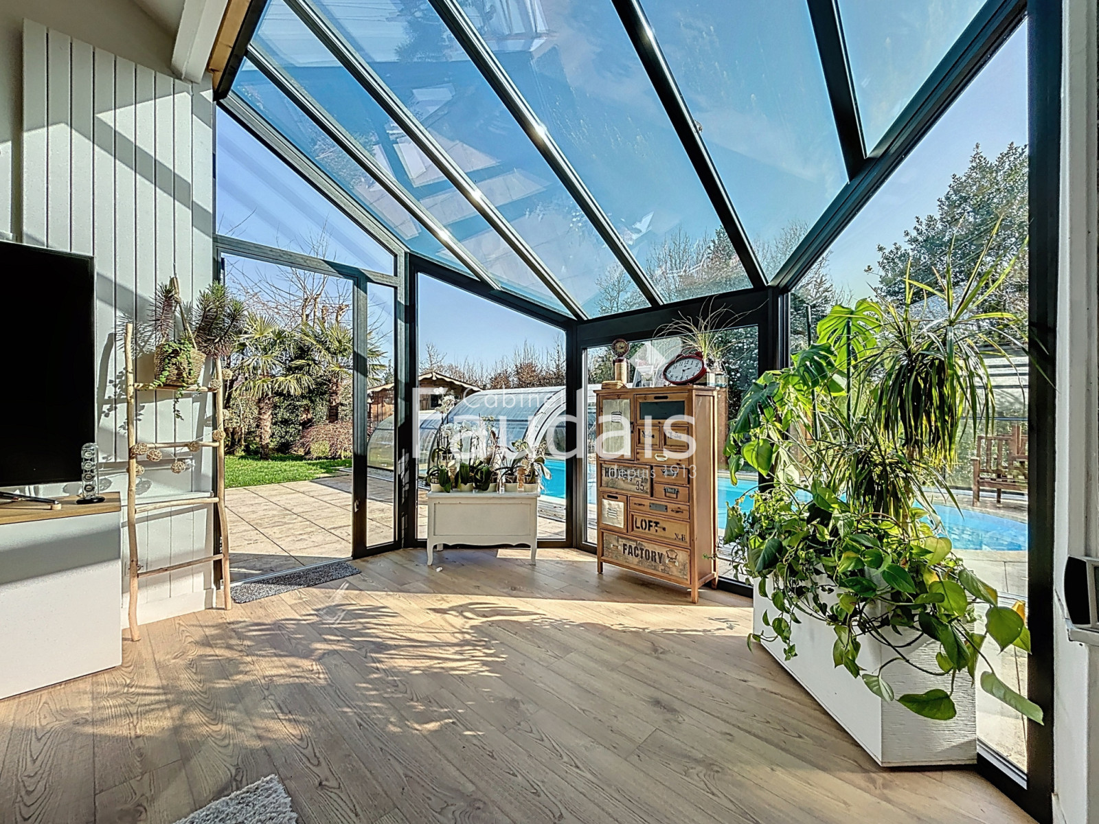 
                                                Vente
                                                 QUIBOU, Maison de 162m2 avec piscine 