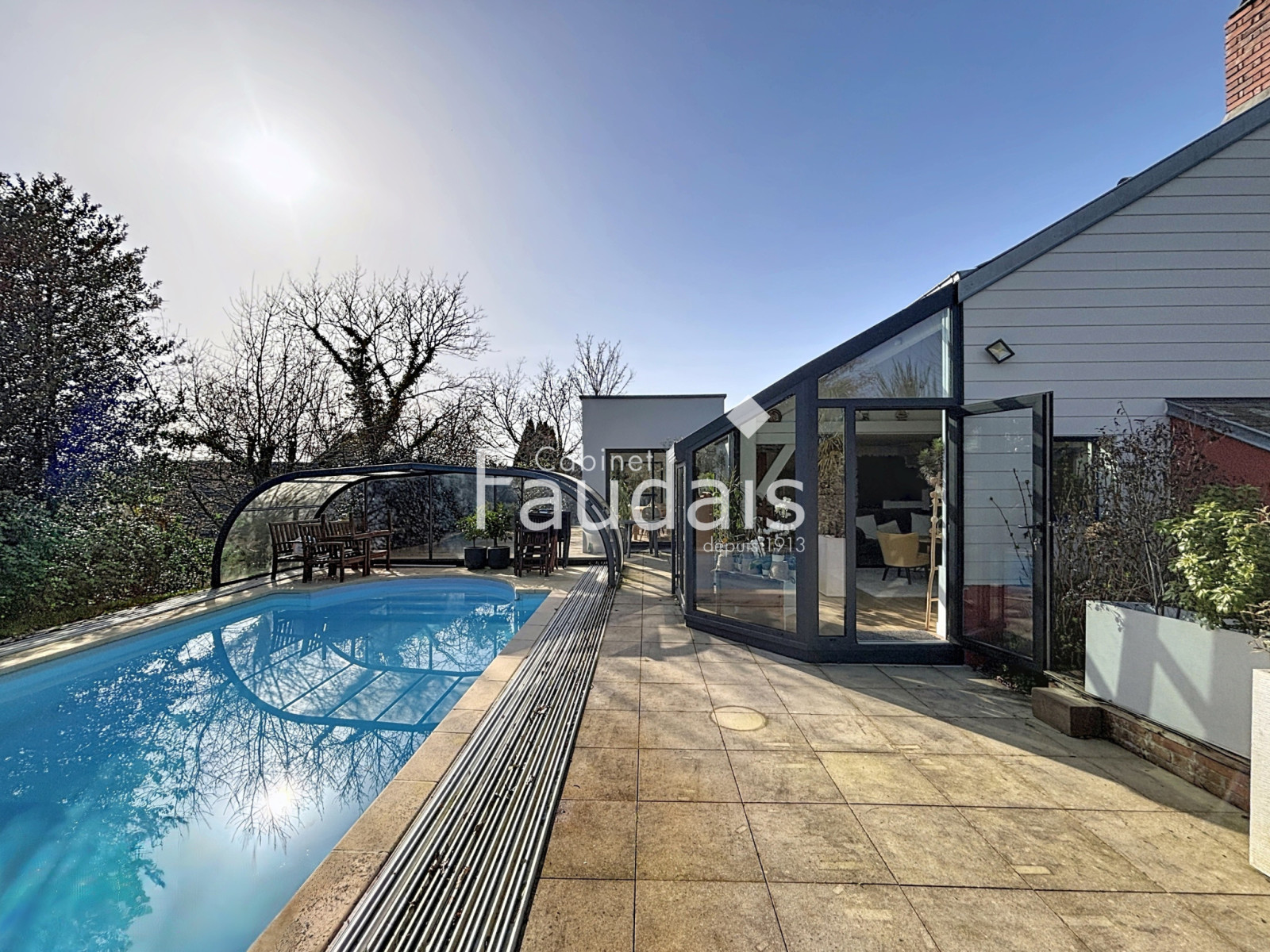 
                                                Vente
                                                 QUIBOU, Maison de 162m2 avec piscine 