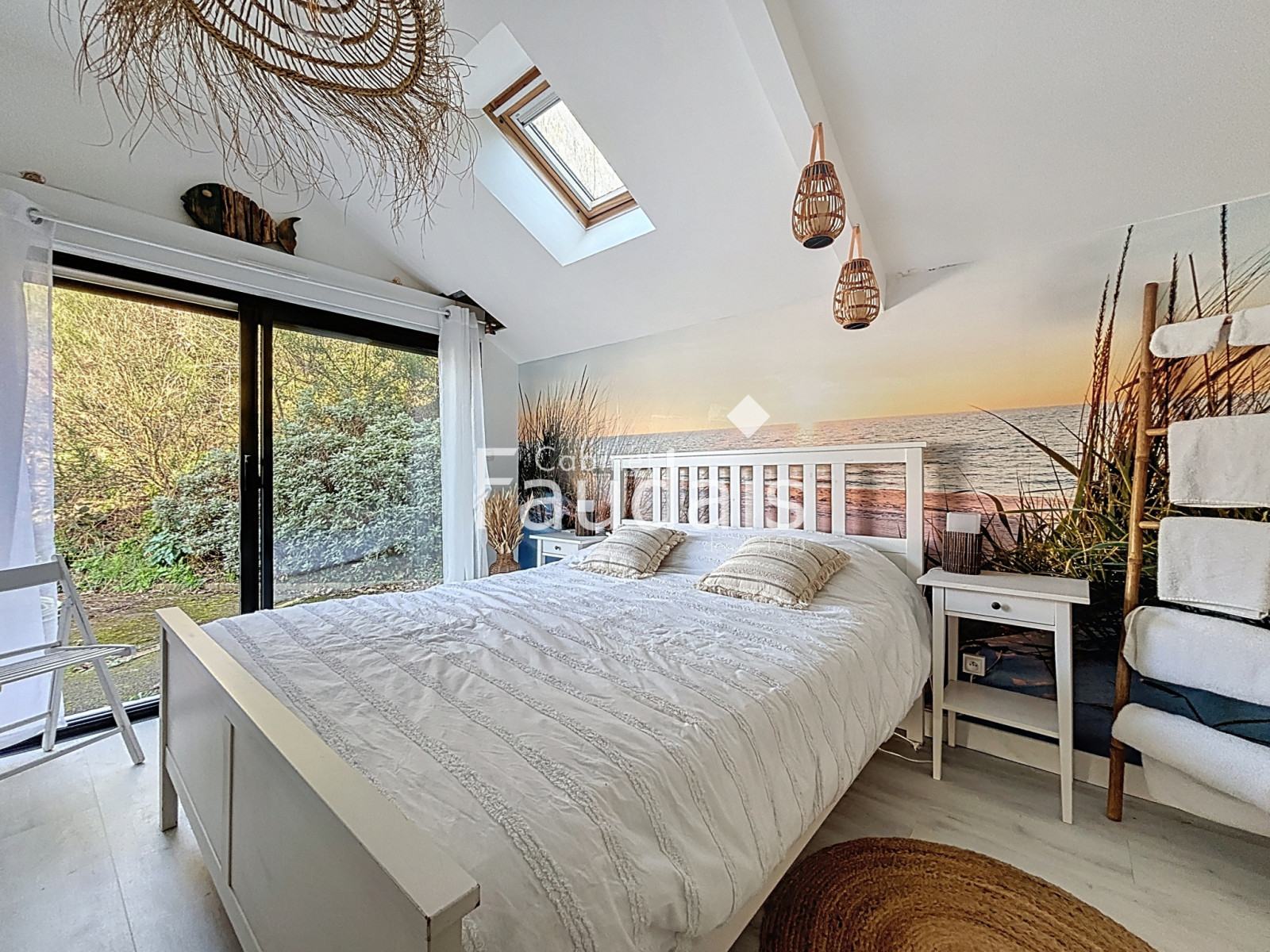 
                                                Vente
                                                 QUIBOU, Maison de 162m2 avec piscine 