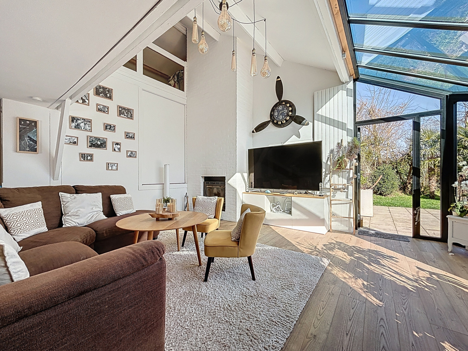 
                                                Vente
                                                 QUIBOU, Maison de 162m2 avec piscine 