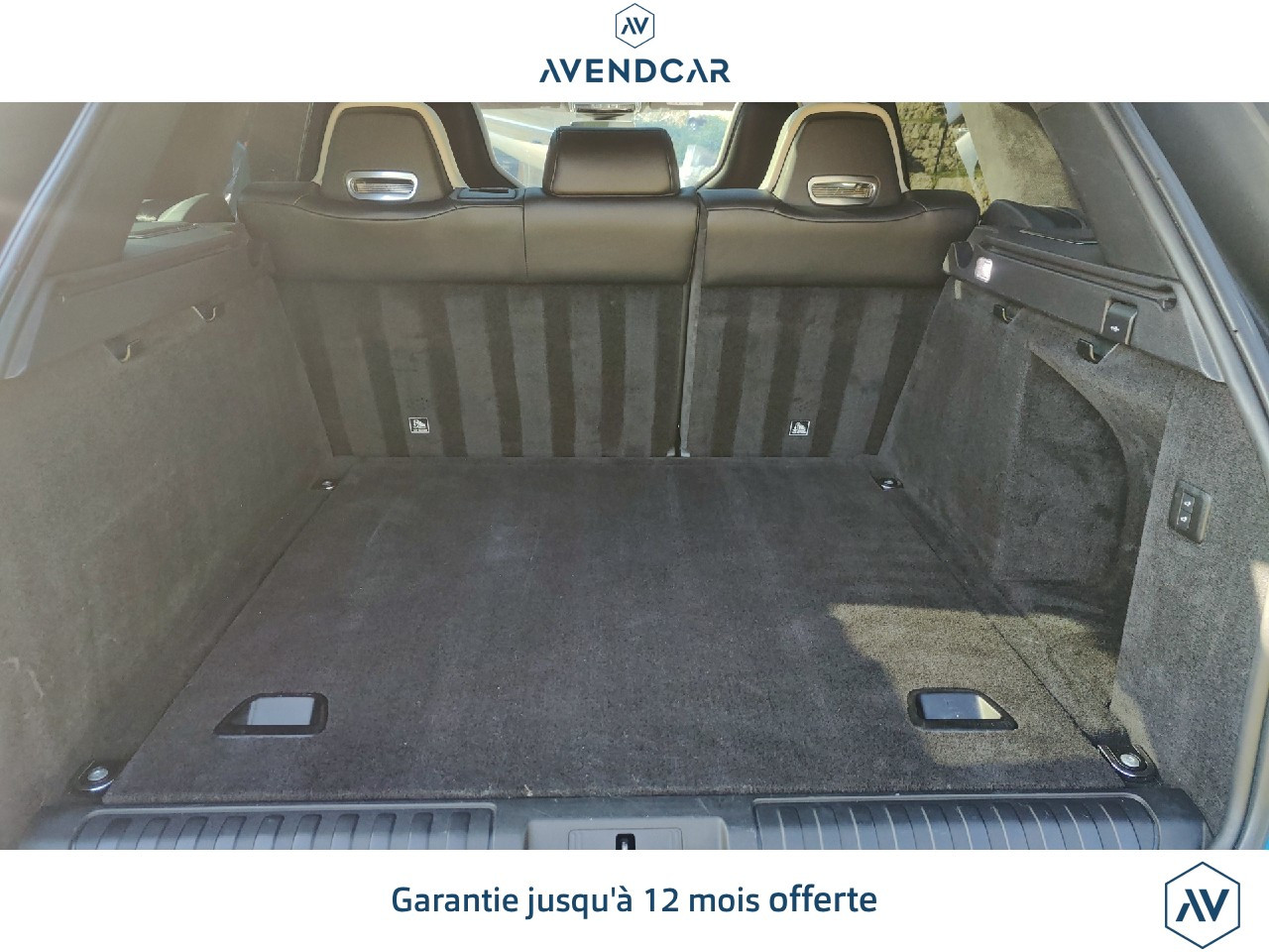 
                                                Voiture
                                                 RANGE ROVER SPORT 5.0 575 SVR 4WD COMMANDSHIFT BVA