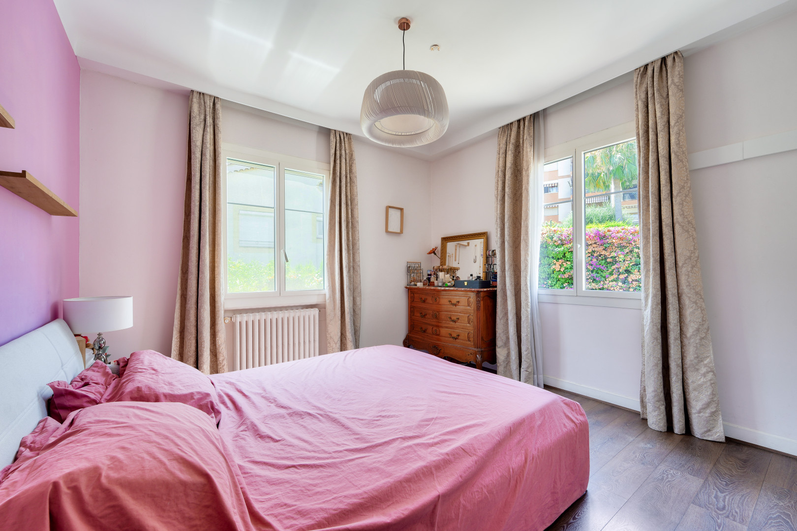 
                                                Vente
                                                 Rare à Cimiez : maison 170 m² sur 749 m² de terrain avec vue mer et extension possible