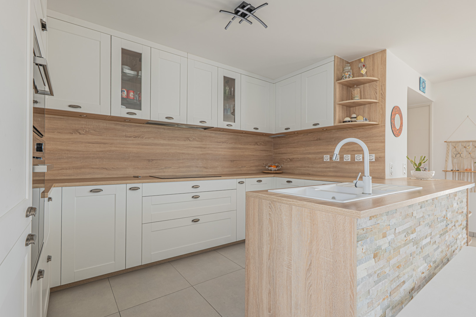 
                                                Vente
                                                 Rare à la vente – appartement 114 m² avec 98 m² de terrasses & double garage 48 m²