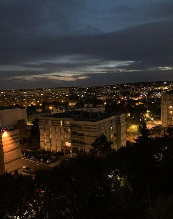 
                                                Location
                                                 Rare : Deux pièces, vue exceptionnelle sur Paris