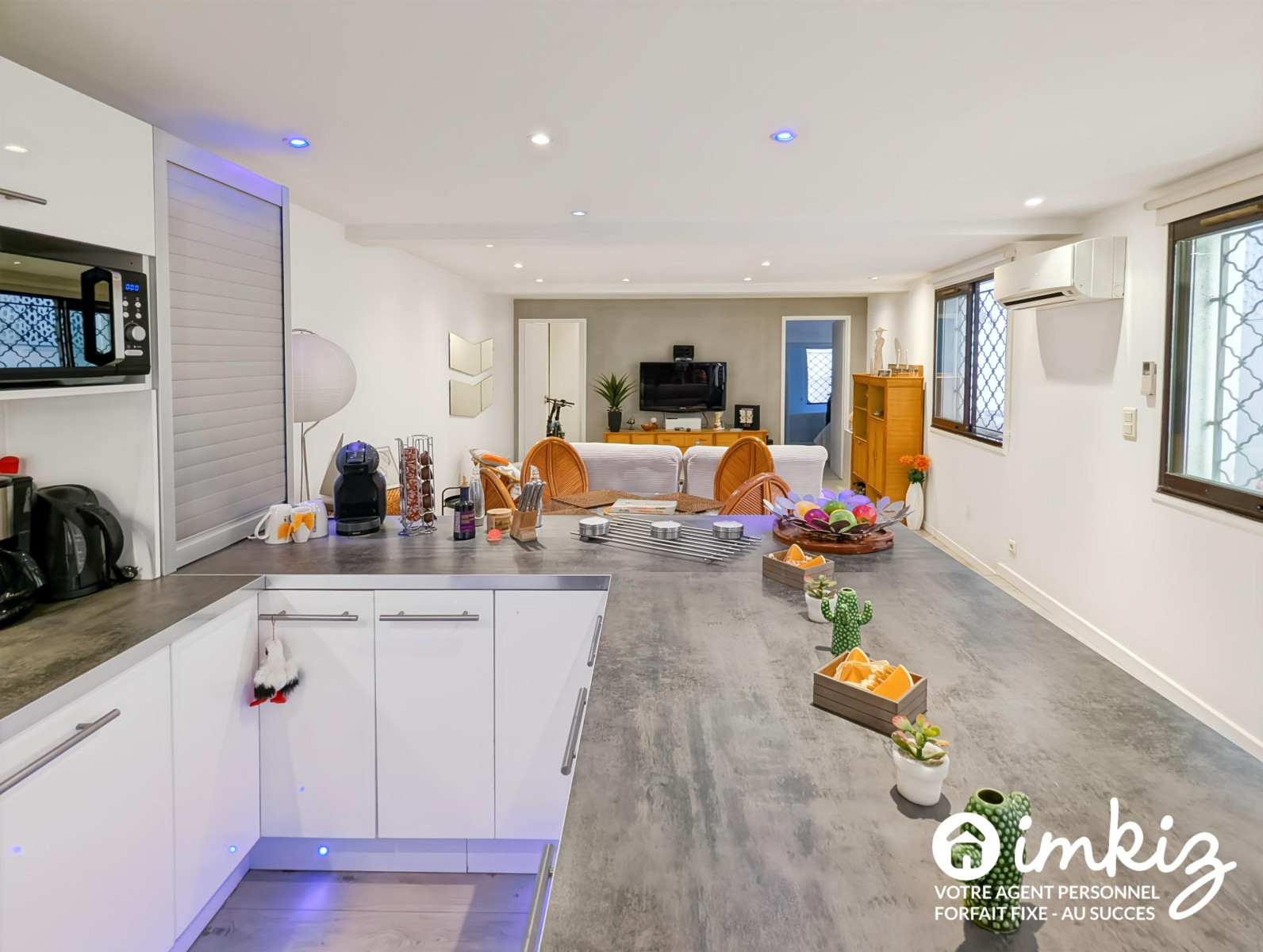
                                                Vente
                                                 Rare Écusson : 61m² + Terrasse