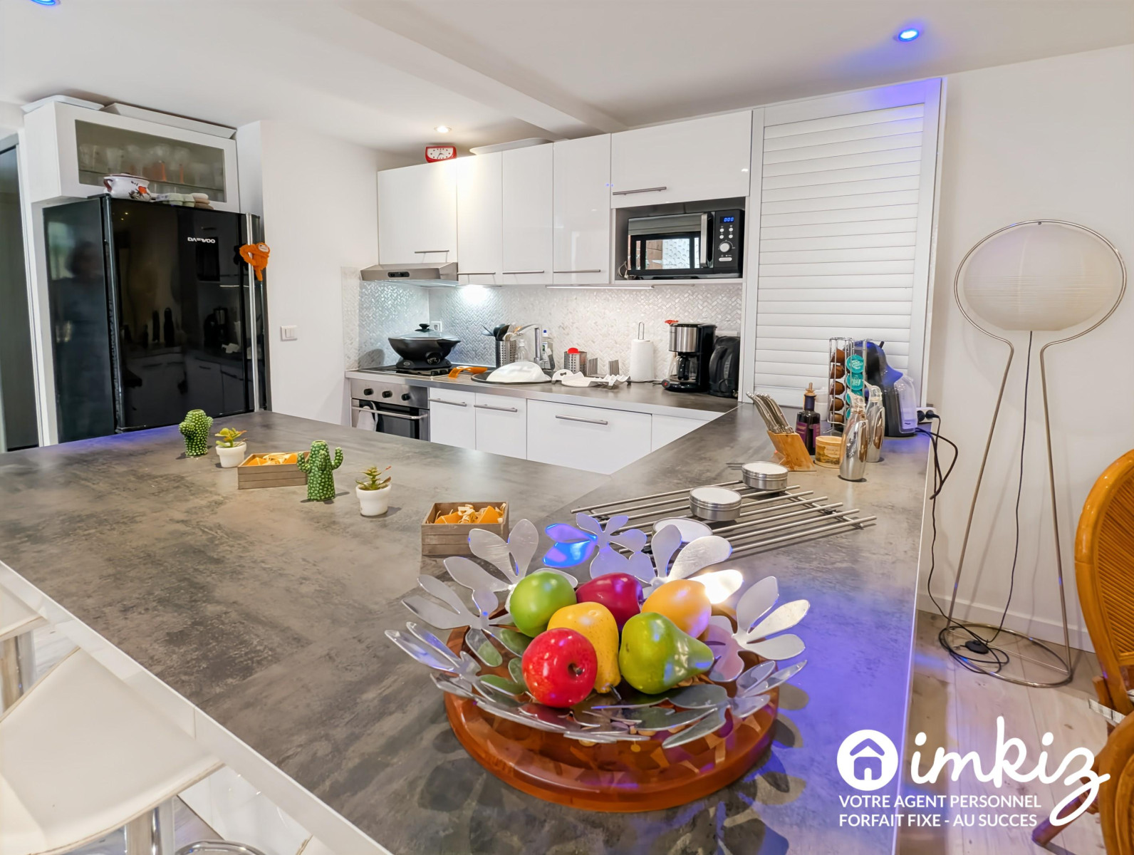 
                                                Vente
                                                 Rare Écusson : 61m² + Terrasse