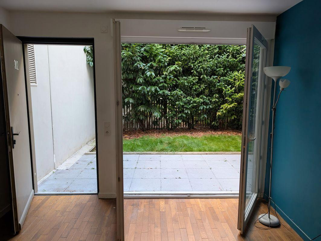 
                                                Location
                                                 Rare F2 meuble de 46 m2 avec jardin et terrasse