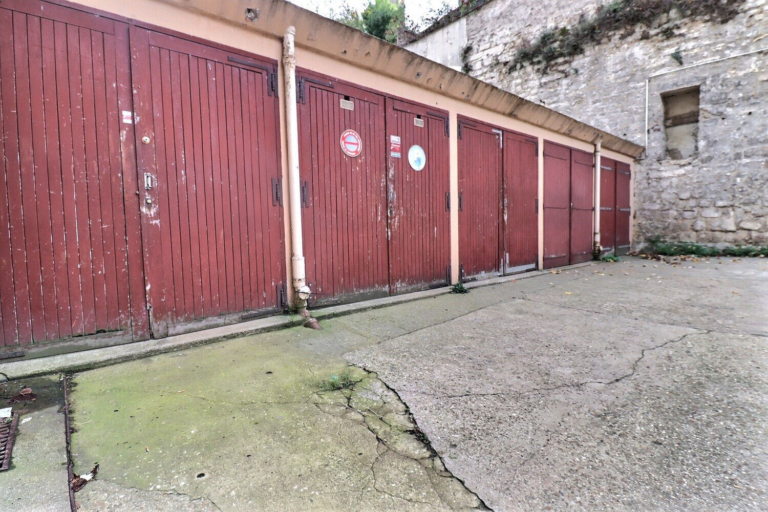 
                                                Vente
                                                 Rare Local commercial