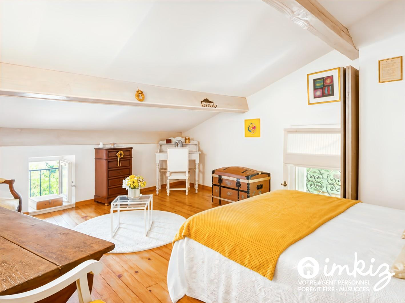 
                                                Vente
                                                 RARE  MAISON EN PIERRE VUE PANORAMIQUE VIADUC