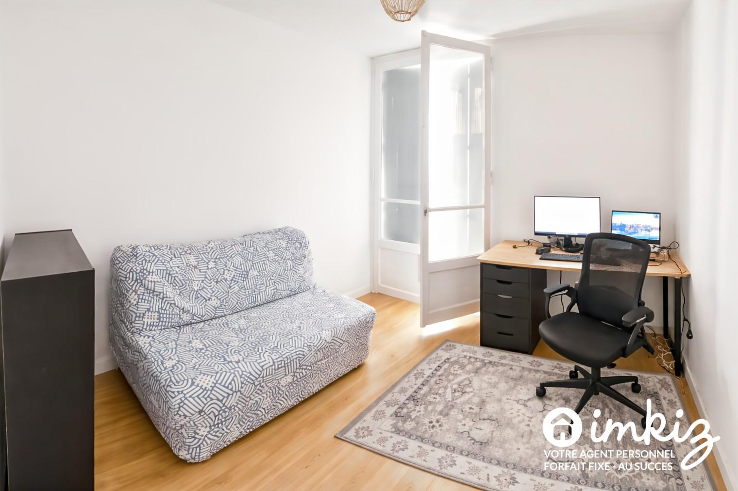 
                                                Vente
                                                 Rare! Saint-Cyprien - GRAND T3- vues panoramiques