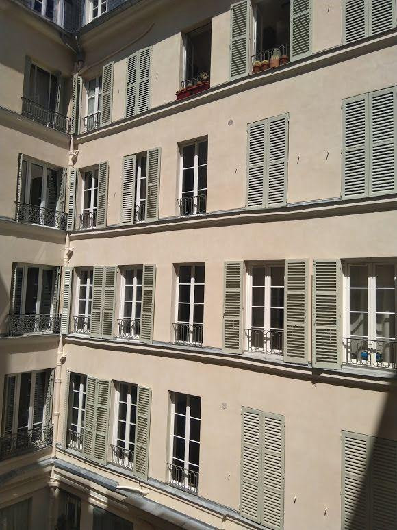 
                                                Location
                                                 Rare T2 33 m2 Madeleine