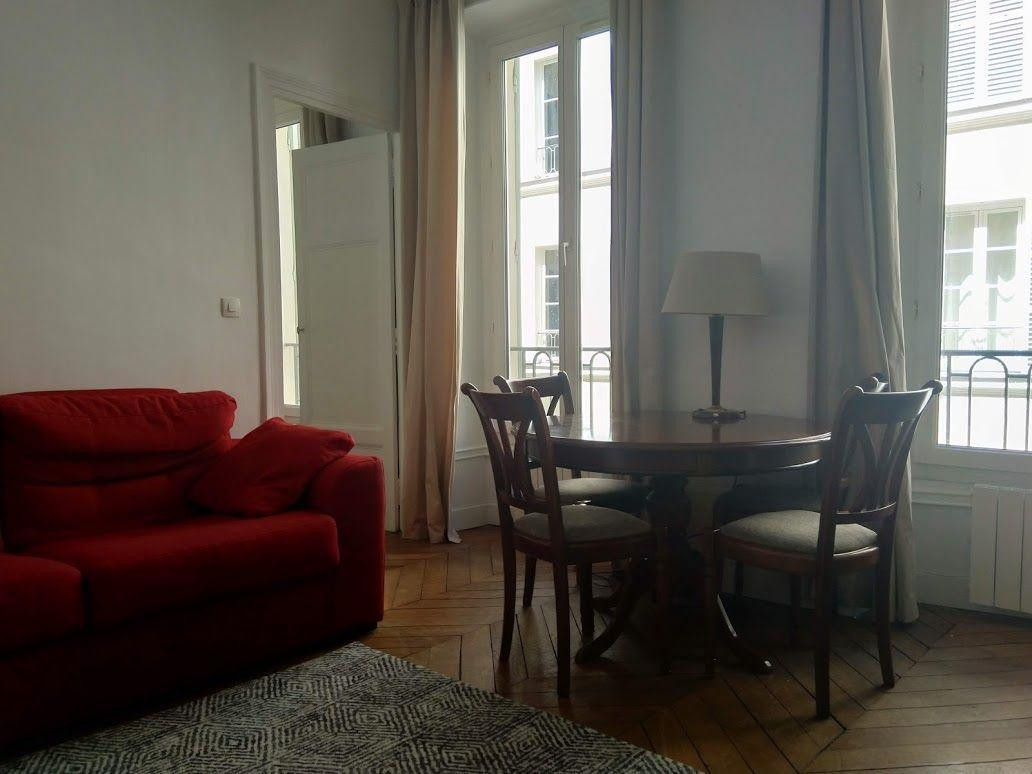 
                                                Location
                                                 Rare T2 33 m2 Madeleine