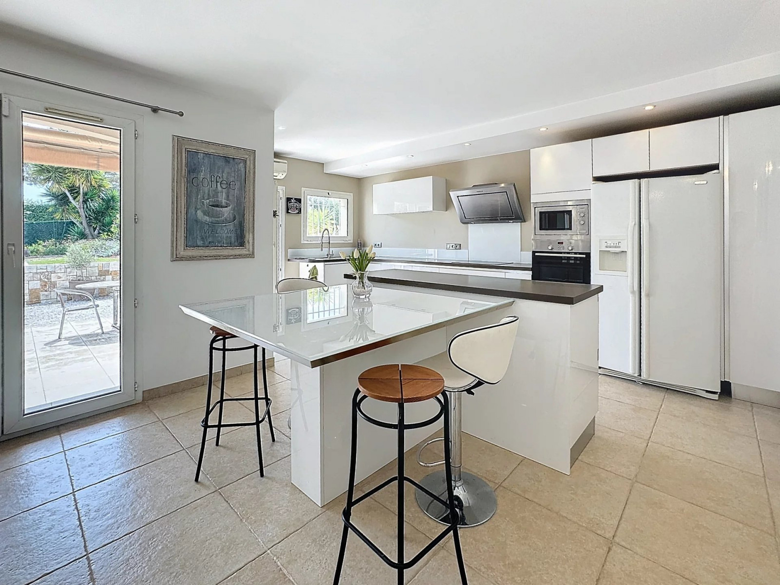 
                                                Vente
                                                 RARE: VILLA AU CALME