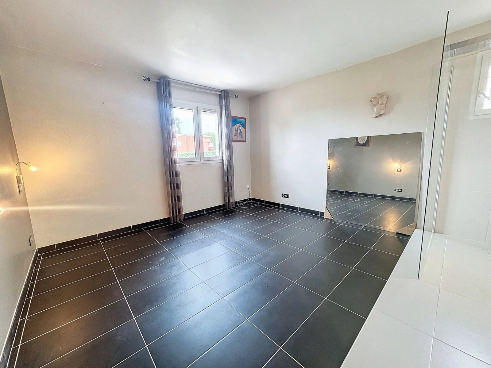 
                                                Vente
                                                 RARE: VILLA AU CALME