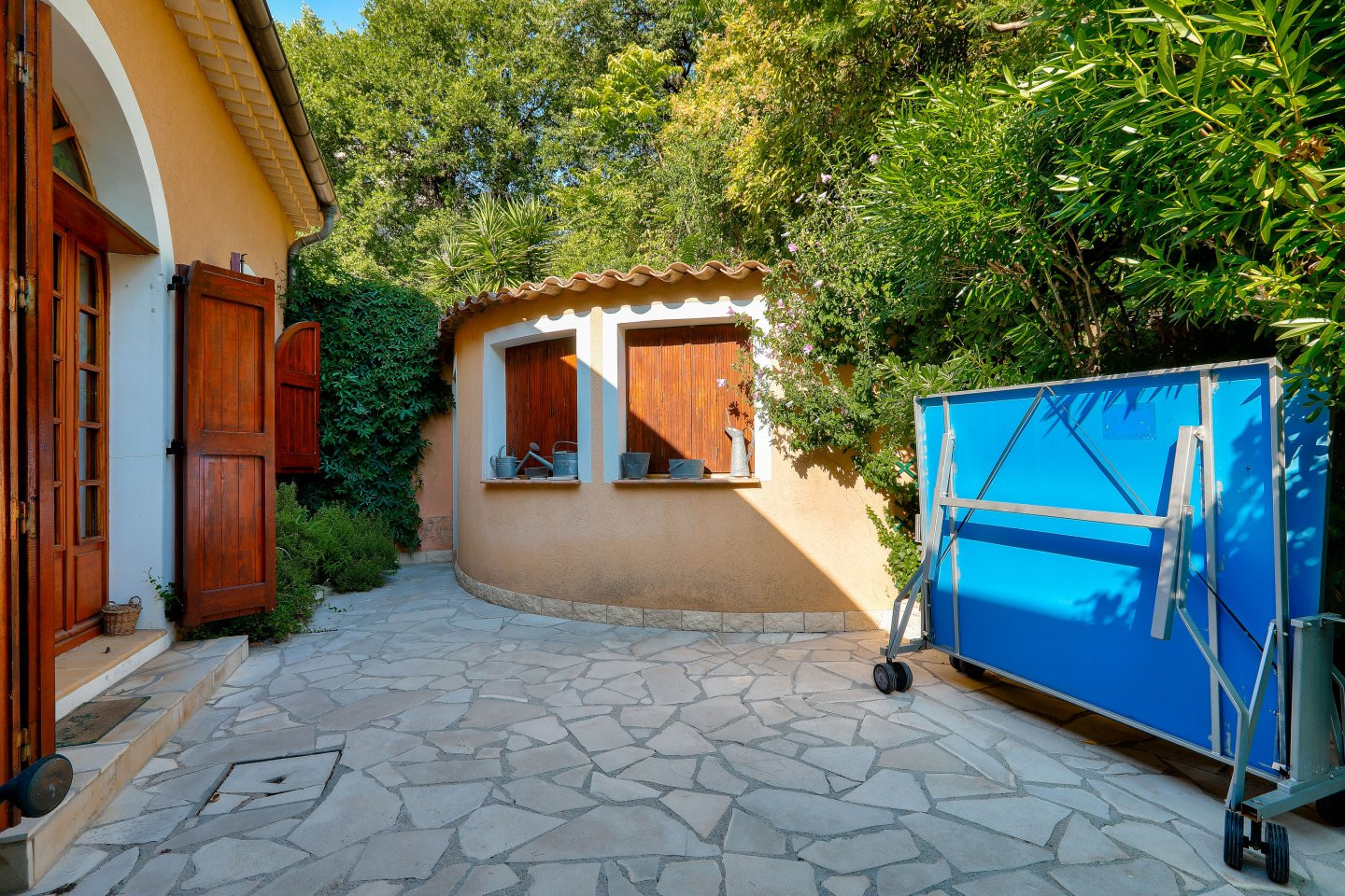 
                                                Vente
                                                 Ravissante maison au coeur de Cimiez