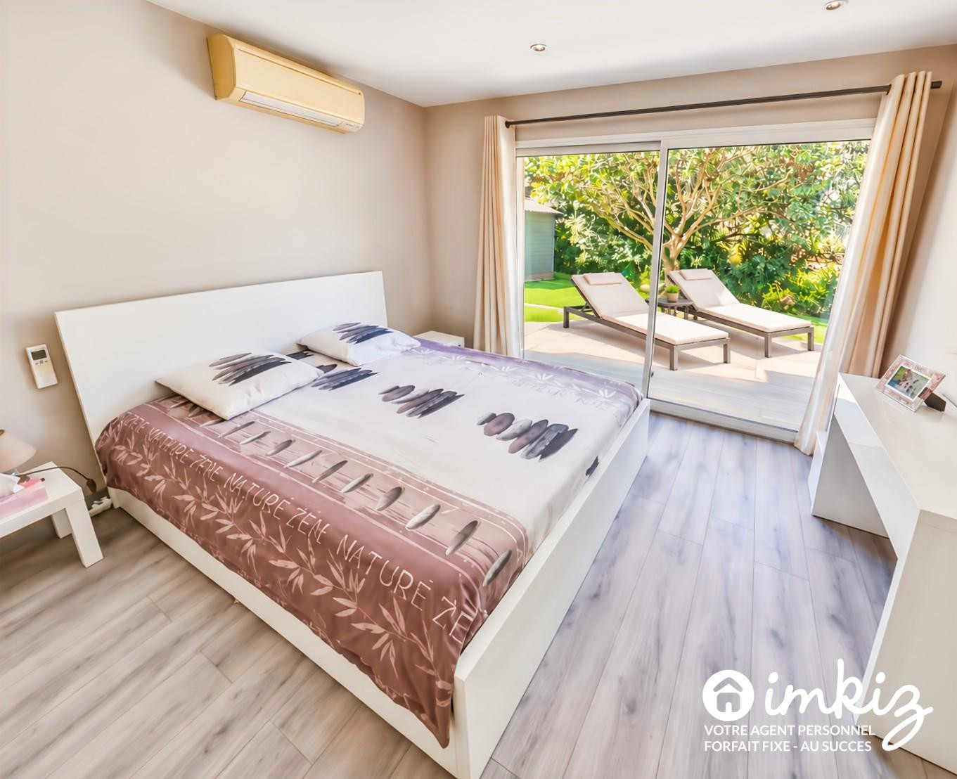 
                                                Vente
                                                 Ravissante maison de 129 M² avec jardin - Vidauban