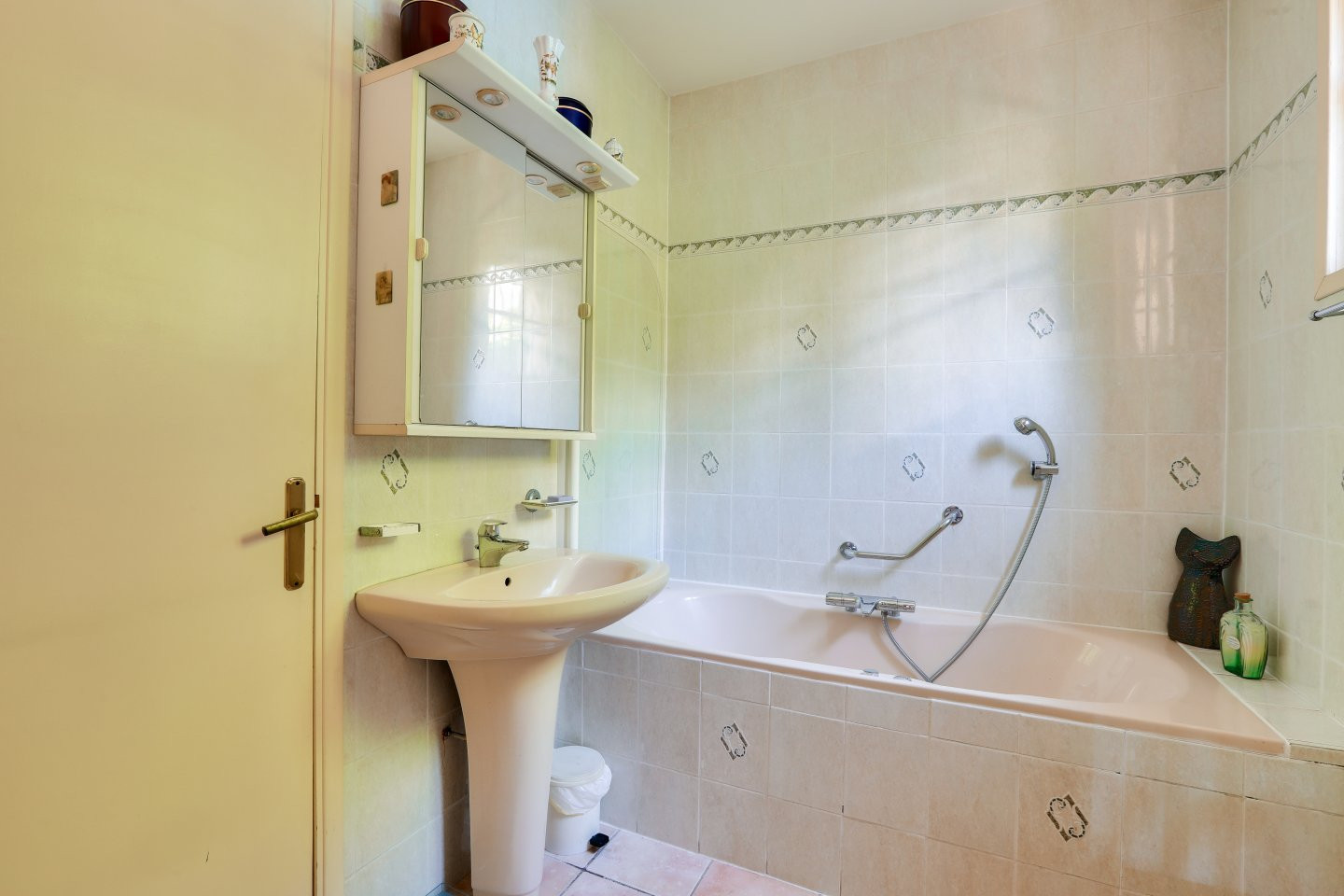 
                                                Vente
                                                 Ravissante maison au coeur de Cimiez