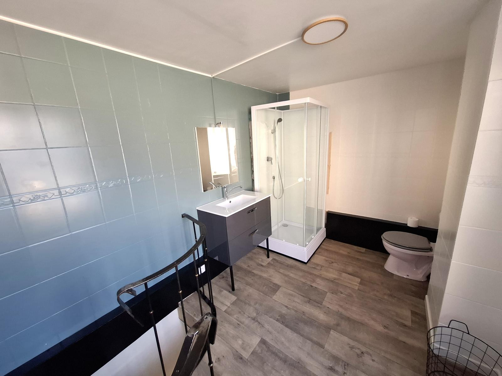 
                                                Location
                                                 RDC Maison bourgeoise