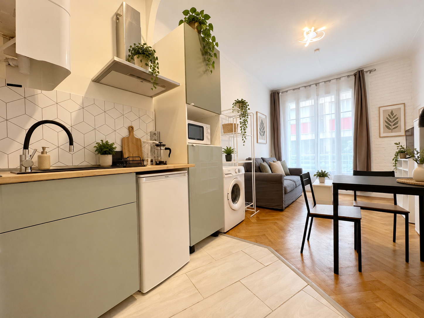 
                                                Location
                                                 Référence : 30 Fleurs T1