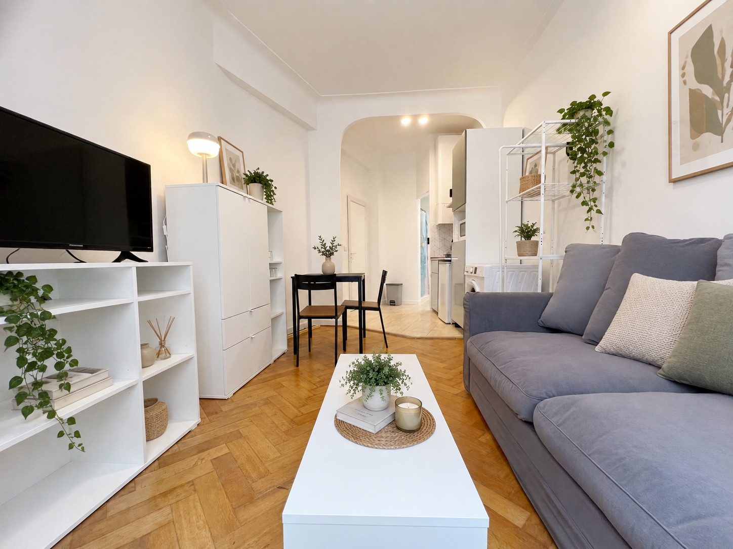 
                                                Location
                                                 Référence : 30 Fleurs T1