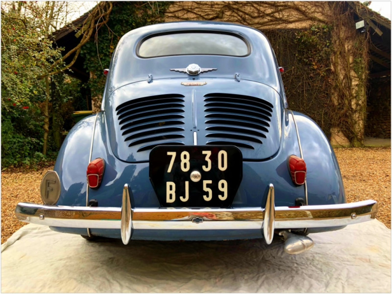 
                                                Voiture
                                                 RENAULT 4CV 1956