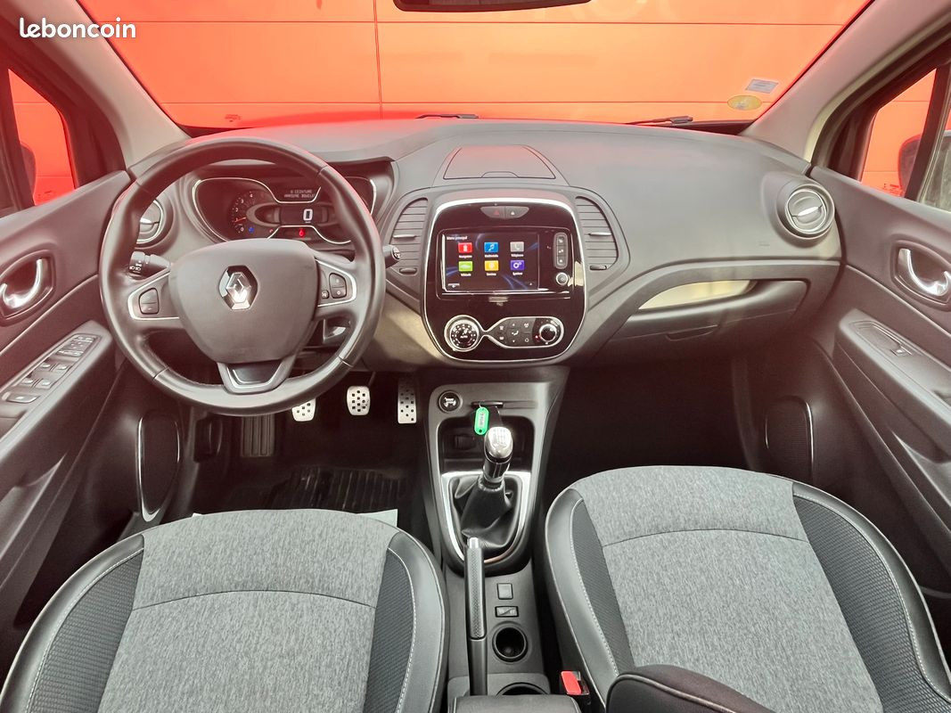 
                                                Voiture
                                                 Renault captur 1.5dci 110 cv energy intens