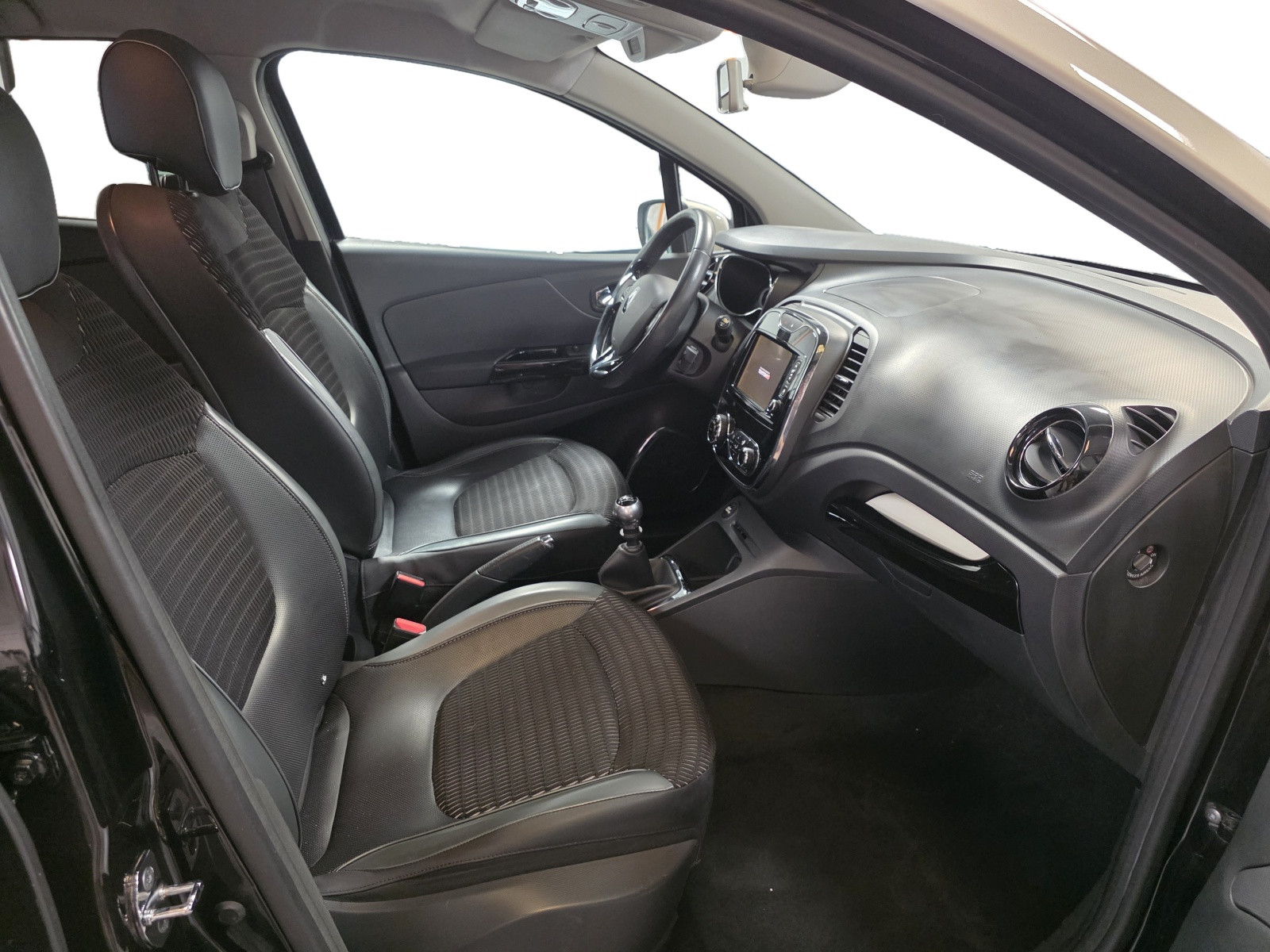 
                                                Voiture
                                                 Renault Captur