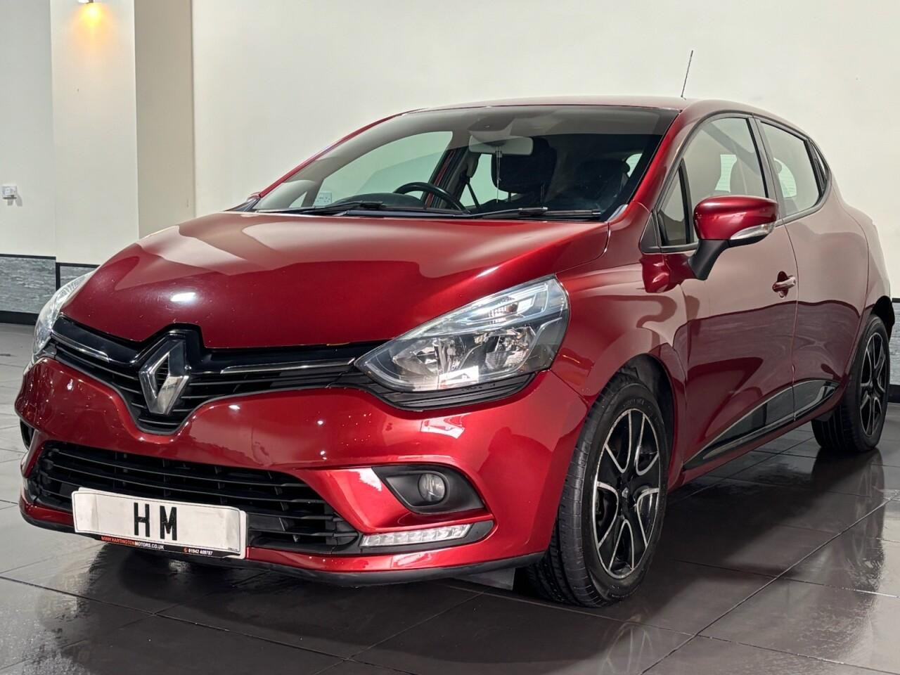Voiture
                                                 Renault Clio 1.5 dCi Dynamique Nav Hatchback 5dr Diesel Manual Euro 6 (s/s) (90 ps)
