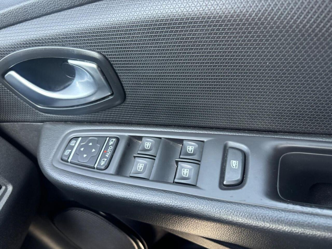 
                                                Voiture
                                                 Renault Clio 1.5 dCi GT Line Hatchback 5dr Diesel Manual Euro 6 (s/s) (90 ps)