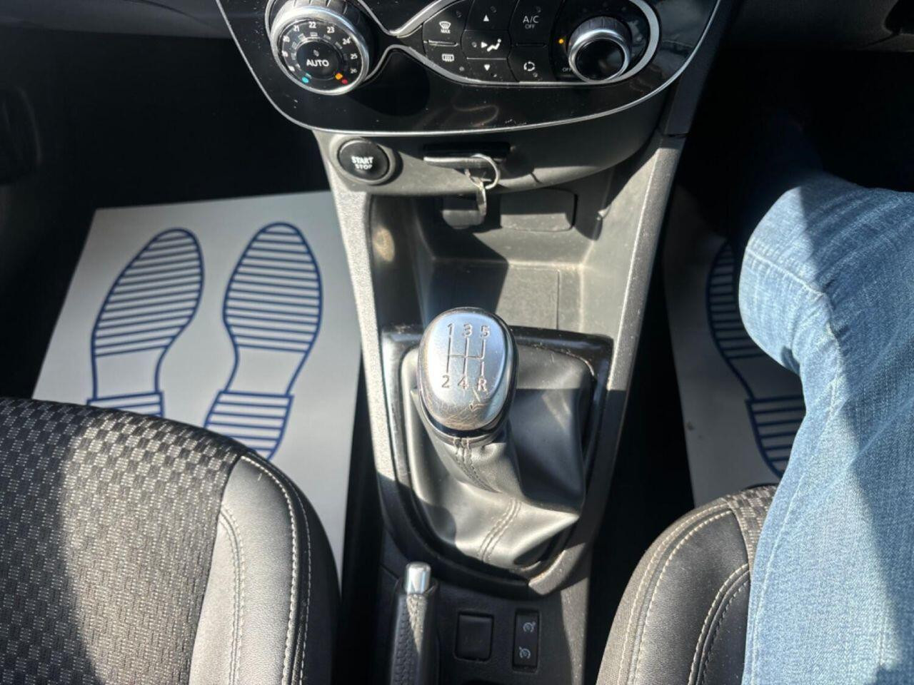 
                                                Voiture
                                                 Renault Clio 1.5 dCi GT Line Hatchback 5dr Diesel Manual Euro 6 (s/s) (90 ps)