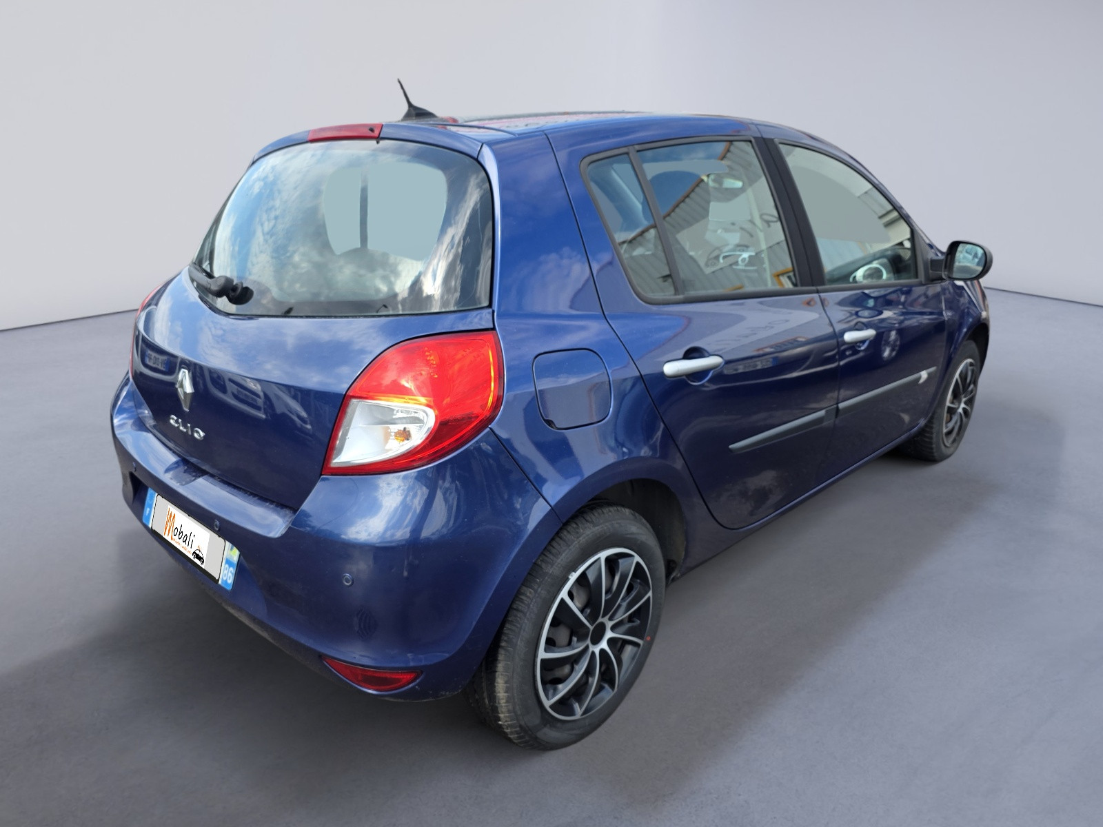 
                                                Voiture
                                                 RENAULT CLIO 3 - 1.5 dCi 70 CV EXPRESSION - 4 CV