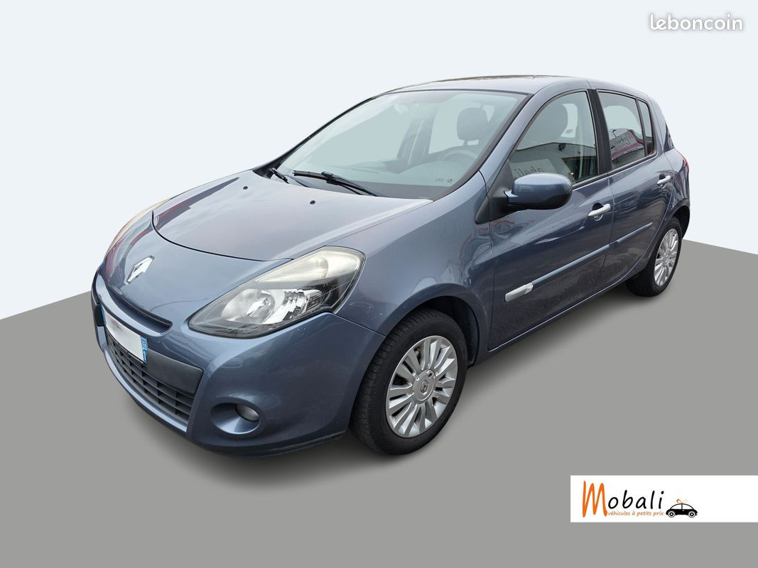 
                                                Voiture
                                                 RENAULT CLIO 3 - 1.5 dCi 75 CV AUTHENTIQUE