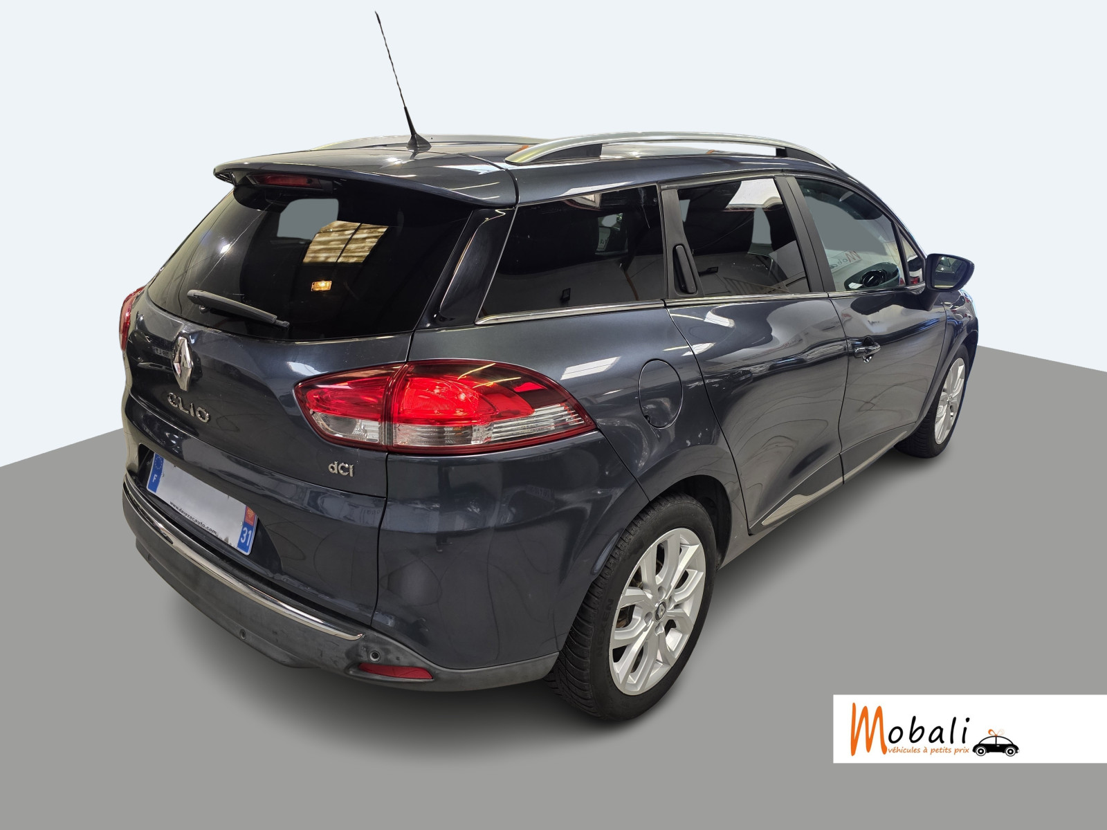 
                                                Voiture
                                                 Renault clio 4 estate - 1.5 dci 90 cv energy intens