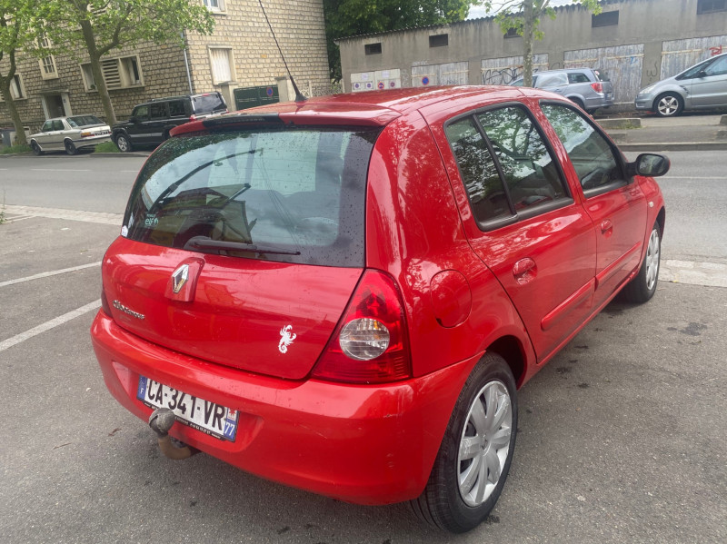 
                                                Voiture
                                                 RENAULT CLIO II CAMPUS 1.5 DCI 65 PAYER EN 10 FOiS