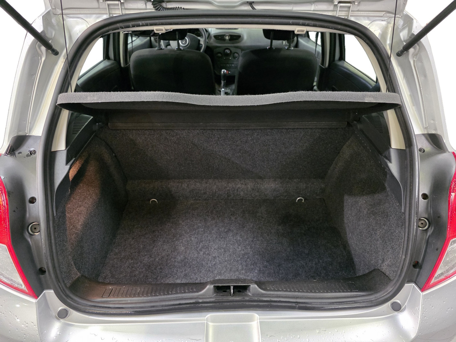 
                                                Voiture
                                                 RENAULT CLIO3 - 1.5 dCi 75 CV COLLECTION ZEN - 4 CV