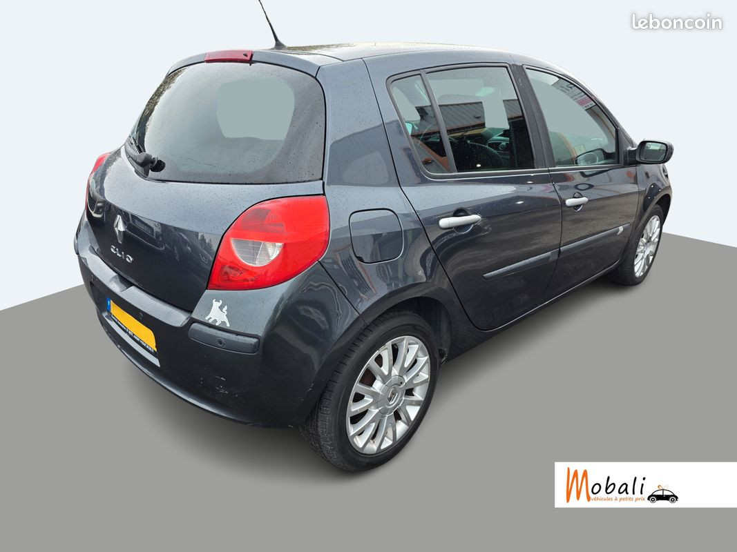 
                                                Voiture
                                                 RENAULT CLIO3 - 1.5 dCi 85 CV EXCEPTION