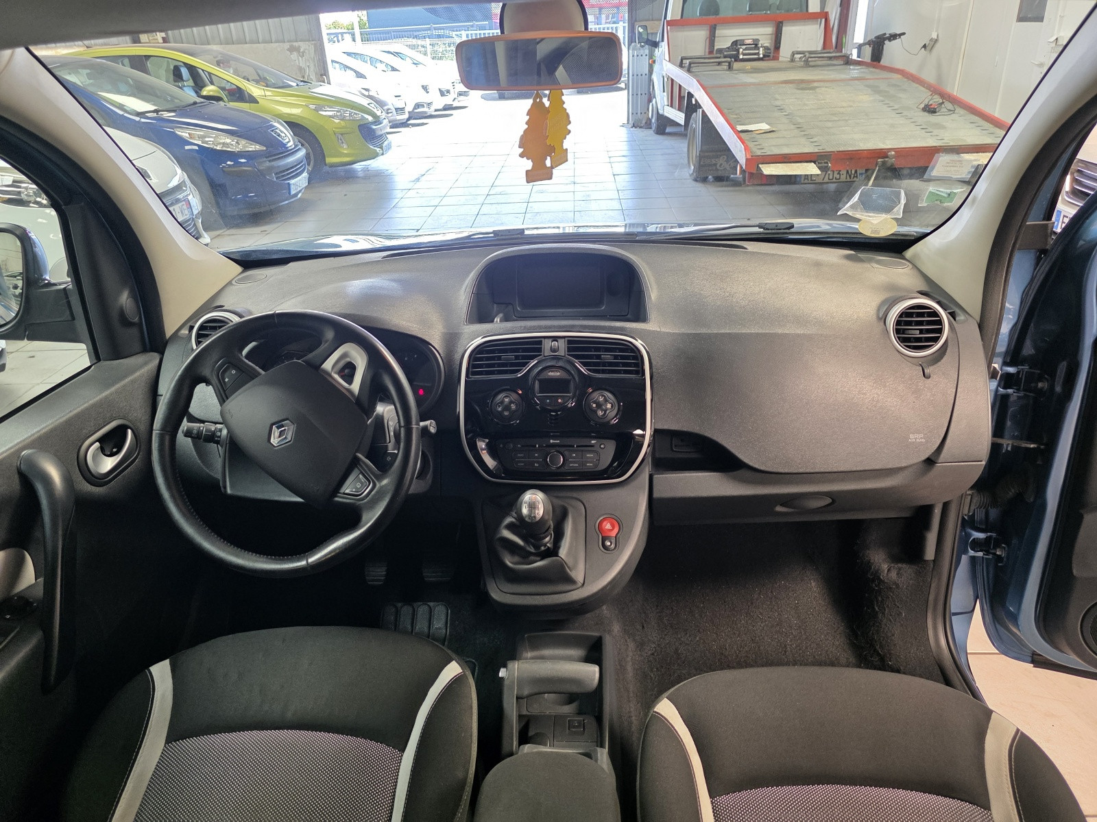
                                                Voiture
                                                 RENAULT GRAND KANGOO - 1.5 dCi 110 CV INTENS 7 PLACES - 6 CV
