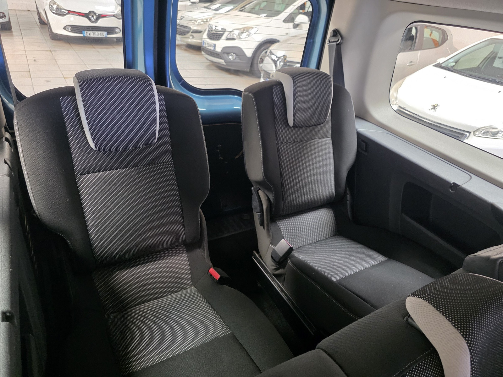 
                                                Voiture
                                                 RENAULT GRAND KANGOO - 1.5 dCi 110 CV INTENS 7 PLACES - 6 CV