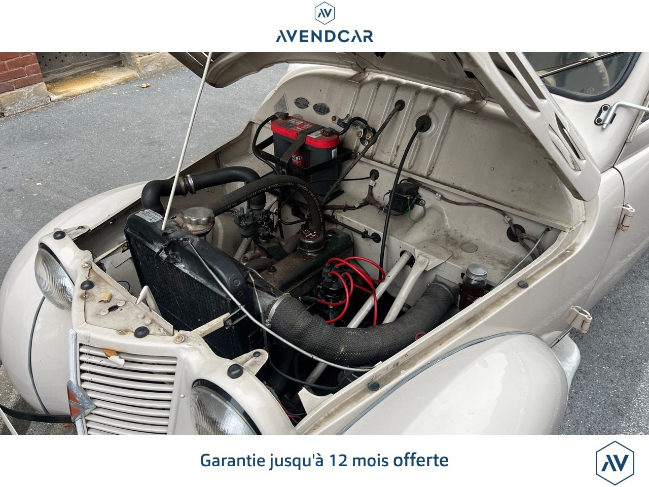 
                                                Utilitaire
                                                 RENAULT JUVAQUATRE